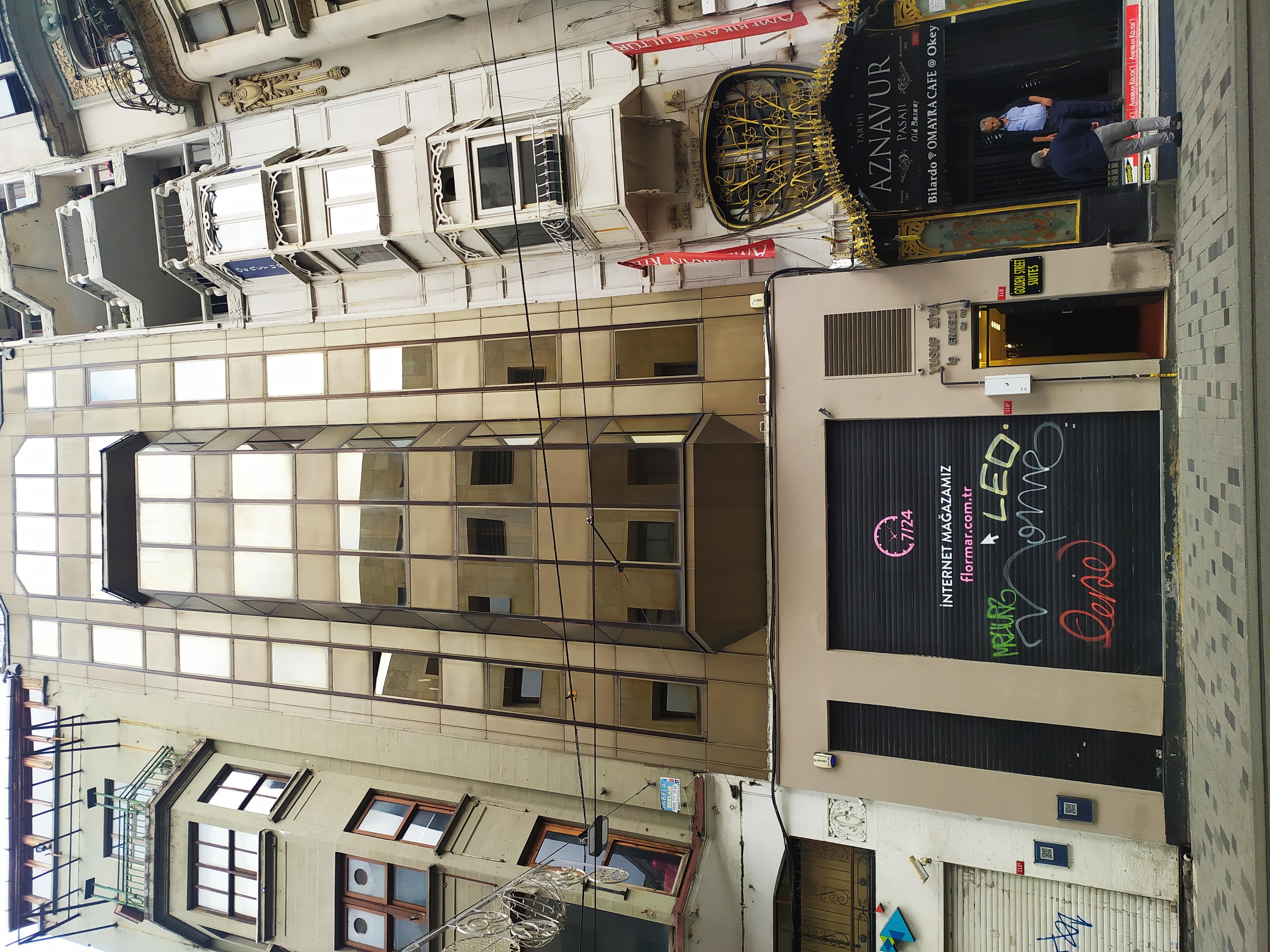 Golden Street Hotel — Photos 2